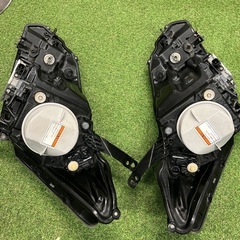 GP3 フリードハイブリッド純正ヘッドライト　中古　左右セットの画像