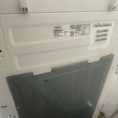屋外用のAQUA 洗濯機の画像