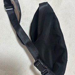 斜め掛けカバンの画像