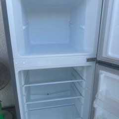 2ドア冷凍/冷蔵庫シルバーの画像