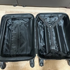 【無料】スーツケース　機内持ち込みサイズ　難ありの画像