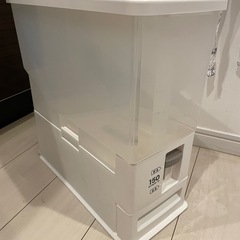 ニトリ　米びつ 12kgの画像