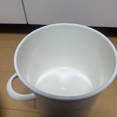 ホーロー缶の画像