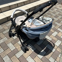 コンビ、ベビーカーの画像