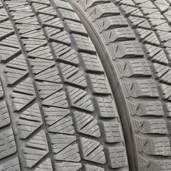 工賃込み　深溝２０２２年製ブリヂストン冬タイヤ２２５／６５Ｒ１７　４本セットの画像