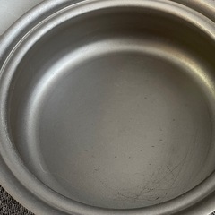 【値下げ🙆‍♀️】ニトリ　IH・ガス火 軽量土鍋風卓上鍋(18cm）の画像