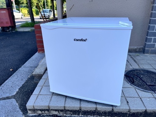 冷蔵庫　comfee'  RCD45WH/E 未使用 楽天市場】COMFEE' 冷蔵庫 45L 右開き ホワイト RCD45WH/E