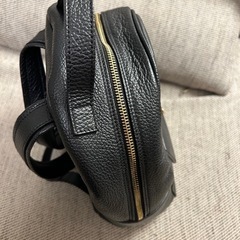 【美品】sergio rossi セルジオロッシ 黒レザーリュックサックの画像