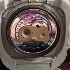 ZOJIRUSHI 3合炊き 
炊飯器の画像