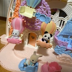 【美品】シルバニアファミリー　お城のゆめいろゆうえんちの画像