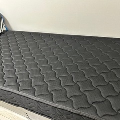ベッドマットレスの画像