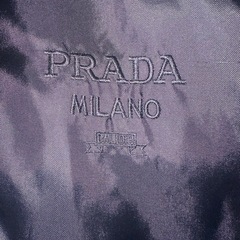 並行輸入品 PRADA リバーシブルの画像