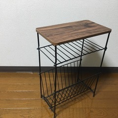 美品　サイドテーブルの画像