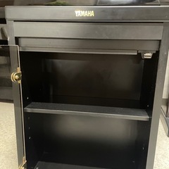 YAMAHAピアノサイドワゴンの画像