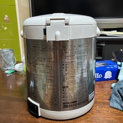マイコン沸騰電動ポット 象印の画像