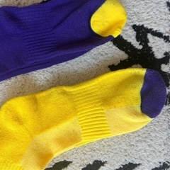 Lakers 靴下 ロサンゼルスで購入の画像