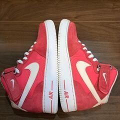 Nike エアーフォース1 MID の画像