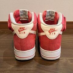 Nike エアーフォース1 MID の画像