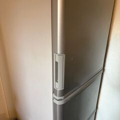 【値下げ】SHARP冷蔵庫両開き350L【自宅まで取りに来れる方優先】の画像