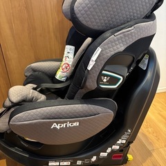 アップリカ　チャイルドシート　※受渡予定者決定済　の画像