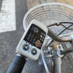 『ＳＡＬＥ　３０％』　電動自転車　パナソニック　２６インチ　バッテリー　充電器　付き　シルバー　配達可能の画像