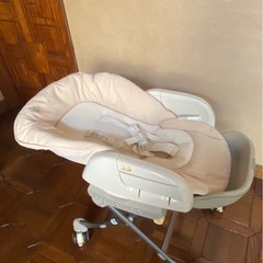 電動　ハイローチェアの画像