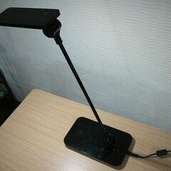 6. 【中古・美品】エレコム LED蛍光灯 ELESHINING 消費電力6W 読書用 LEC-SN01BKの画像