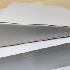 フェイシャル用またはエステ用枕。の画像
