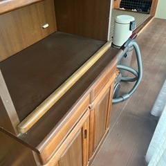 食器棚の画像