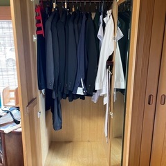 洋服タンスの画像