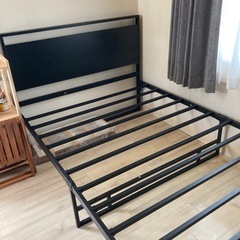 セミダブルベッドの画像
