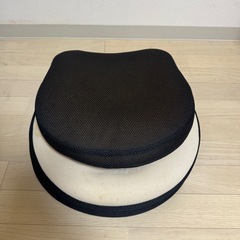 折りたたみ椅子の画像