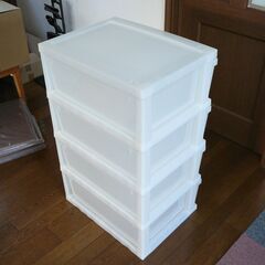 24. 【中古】衣装ケース 4段引き出し 白 プラスチックの画像
