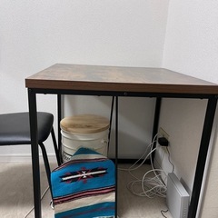 1000円割引【極美品】ニトリ　木製ダークブラウン テーブルセットの画像