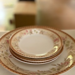 食器、グラス類の画像