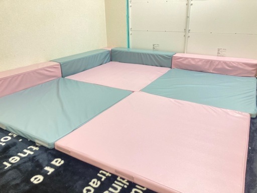 厚手キッズプレイマット ピンク×ブルー