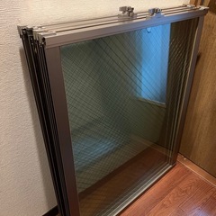 窓　窓サッシ　　ワイヤーガラス　2セットの画像