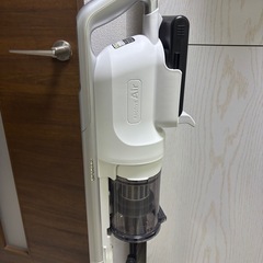 Sharp コードレス　スティック掃除機の画像