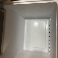 冷蔵庫(2017年製ですが動作全く問題ありません)の画像
