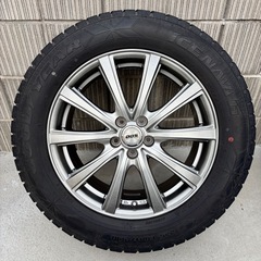 スタッドレスタイヤ　ホイール4本セット　225/60R17 の画像