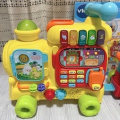 VTech ウォーカー＆ライトABCトレインの画像