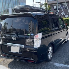 ステップワゴン（ベッドキット、ルーフボックス付き）車検1年半の画像