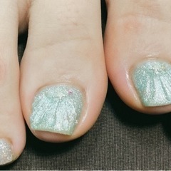 ネイルしましょう💅キラキラ可愛い〜