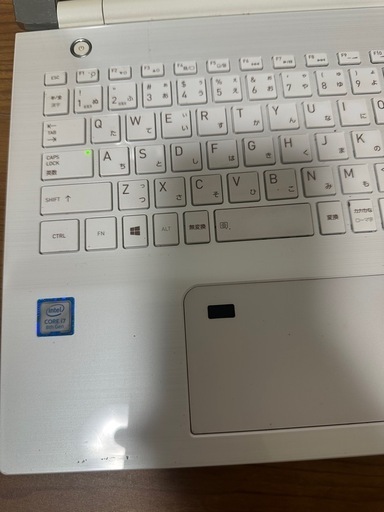 東芝i7 世代8,メモリ8GB,Ssd256 FHD