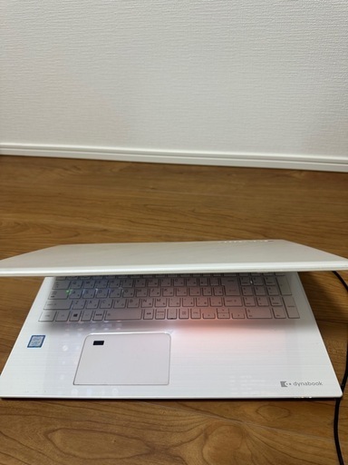 東芝i7 世代8,メモリ8GB,Ssd256 FHD