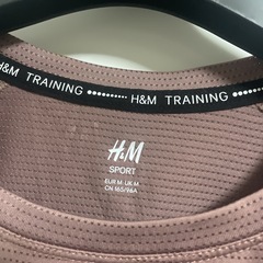H&MのTシャツです☺️の画像