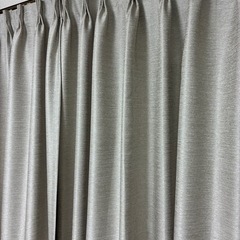 カーテンの画像