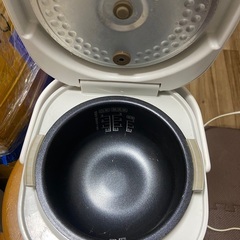 3合炊き炊飯器 の画像
