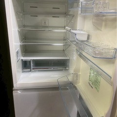 ヤマダデンキ 冷蔵庫 YRZ-F36K 358L 2022年製 3ドア 右開きの画像
