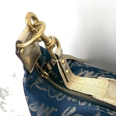 美品✨️COACH コーチ レディース ショルダーバッグ ハンド バッグ ブルー ハートの画像